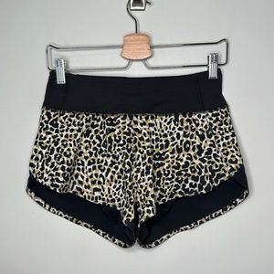 Outdoor Voices Black and Leopard Print Hudson 2.5" Short